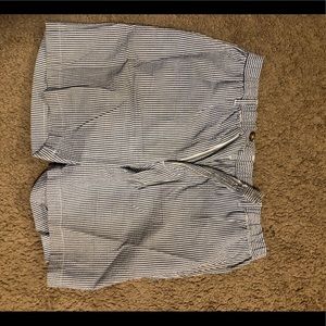 Mens chubbies Medium 7 inch Inseam stretch seersucker shorts